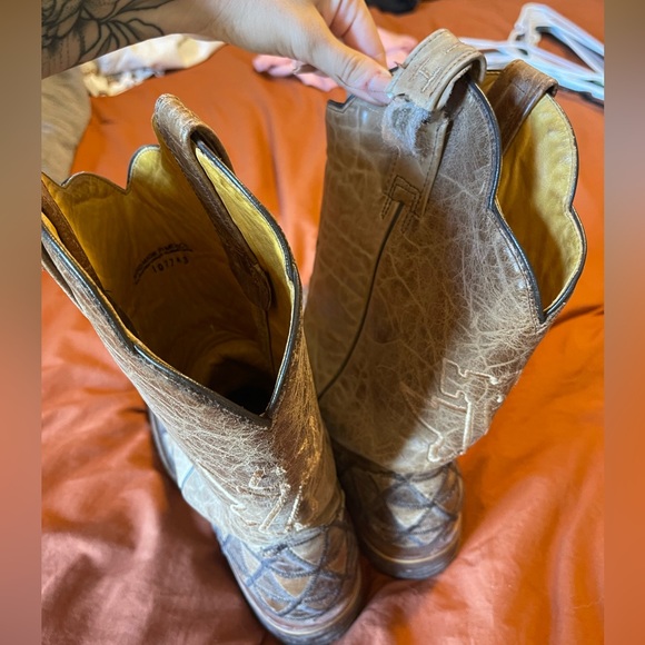 Men’s tin hauls size 10 - Picture 4 of 4